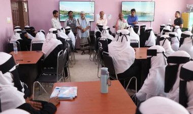 مدير تربية الريدة وقصيعر يستقبل وفداً من مكتب التربية بساحل حضرموت لتفقد أوضاع التعليم الإلكتروني عبر منصة "نون"