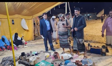 رئيس دائرة الإعلام والثقافة يشيد بالرسائل المعززة للوعي بالتراث السقطري في مهرجان الشيخ زايد