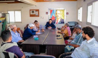 تنفيذية انتقالي غيل باوزير تؤكد وقوفها إلى جانب التحركات ضد الفساد وتحسين أوضاع المواطنين