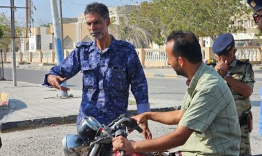 الأجهزة الأمنية بالشحر تنفذ حملة أمنية واسعة  تستهدف  السيارات والدراجات النارية الغير مرقمة والتي تعمل بالغاز المسال بطرق عشوائية