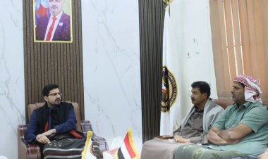 المهرة.. بن عفرار يلتقي بالهيئة التنفيذية لانتقالي مديرية منعر .