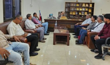 عدن.. مدير عام دارسعد يلتقي مدراء المكاتب الإيرادية ويحثهم على تنمية الموارد