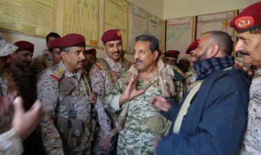 قيادات عسكرية تتفقد احوال المقاتلين بجبهات محور الضالع