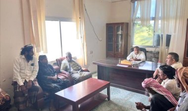 وكيل محافظة أبين وعضوا نيابة الاستئناف بالمحافظة يلتقون اللجنة المشكلة لمتابعة قضية مقتل بافقير