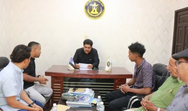 رئيس تنفيذية انتقالي حضرموت يلتقي مندوبي نادي اتحاد حضرموت الرياضي بالمكلا