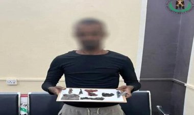 القبض على حلاق يروج للمخدرات في عدن.