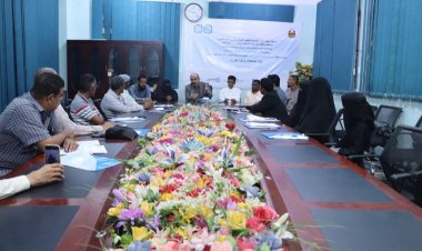 المدير باعباد يدشن دورة (حل المشكلات واتخاذ القرار ضمن برنامج بناء القدرات بتربية ساحل حضرموت)