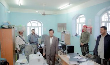 محافظ شبوة يتفقد فرع شركة النفط ويشدد على تأمين احتياجات السوق وضبط المخالفين