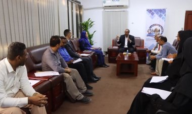 الوزير الزعوري يبحث مسؤول أممي العمل الإنساني والتنموي