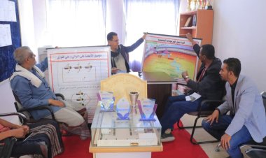 انتقالي وادي وصحراء حضرموت يسلم ثانوية الحوطة للبنين وسائل تعليمية