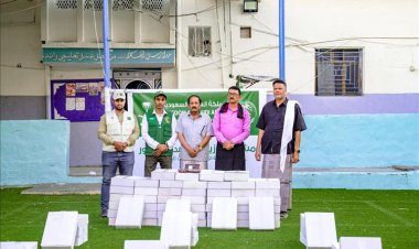 مركز الملك سلمان للإغاثة يدشن مشروع توزيع مساعدات التمور للعام 2025 بساحل حضرموت