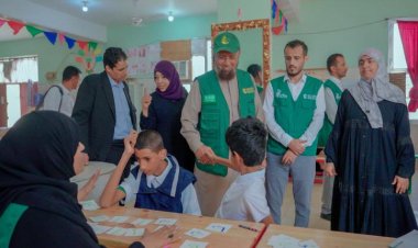 فريق مركز الملك سلمان ومؤسسة يماني يتفقد سير مشروع تنمية القدرات المحلية لتعليم محو الأمية وذوي الإعاقة بعدن