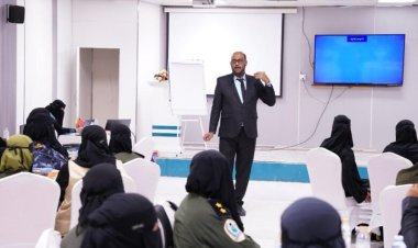 اتحاد نساء اليمن ساحل حضرموت يختتم الورشة المشتركة لشبكتي القاضيات والشرطيات