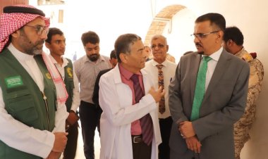 الأمين العام لمحلي حضرموت يختتم المشروع الطبي لجراحة التجميل والحروق والتشوهات بالمحافظة