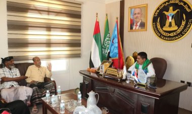 رئيس تنفيذية انتقالي حضرموت يشيد بدور نقابة المعلمين والتربويين الجنوبيين بساحل المحافظة