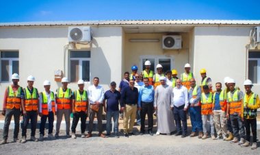 وفد من وزارة الكهرباء والطاقة وشركة أبوظبي للطاقة “مصدر” يزور المحطة الشمسية في عدن