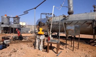 قوات حرس رئاسي بالمكلا تغلق مصفاة حوش الريان غير الشرعية