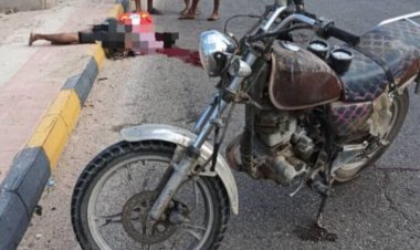 فاجعة بالمكلا.. مصرع شاب في حادث دراجة نارية مروع