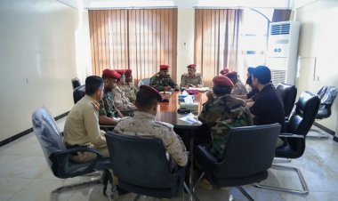 اللواء الركن "بارجاش" يترأس اجتماعًا في المكلا لمناقشة خطط المنطقة العسكرية الثانية للحفاظ على الأمن والاستقرار خلال شهر رمضان المبارك