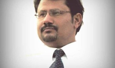 رئيس تنفيذية انتقالي حضرموت يعزي بوفاة المناضل المحامي أحمد سالم هبيص