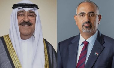 الرئيس الزُبيدي يهنئ أمير الكويت بالعيد الوطني وذكرى التحرير