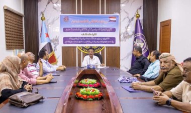 انتقالي العاصمة يعقد لقاءً تشاوريًا مع الأقسام السياسية بهيئات المجلس في المديريات