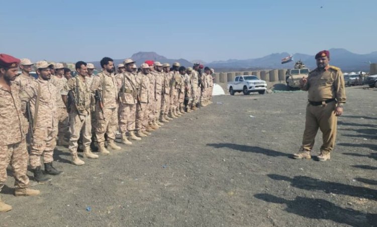 أركان ألوية الدعم والإسناد يتفقد قيادة اللواء الثاني دعم وإسناد في شقرة