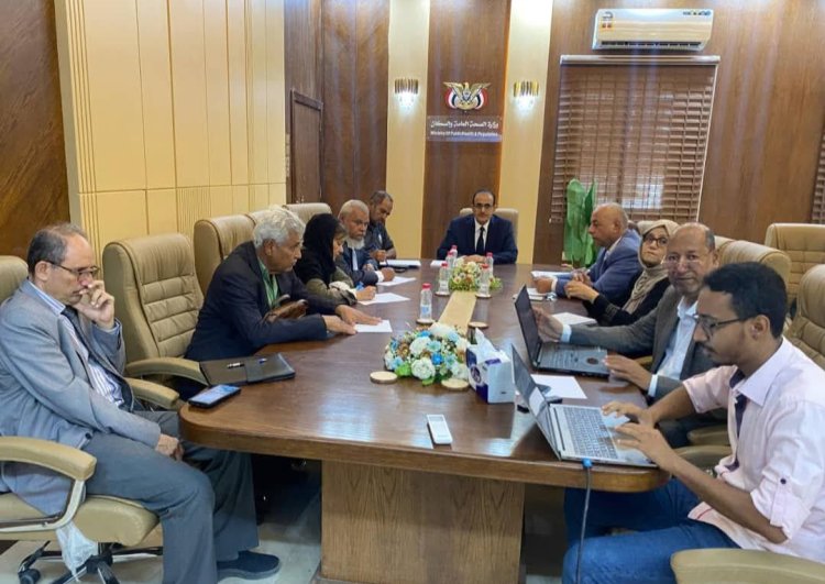 اجتماع في عدن يناقش تحضيرات انعقاد المؤتمر الصحي