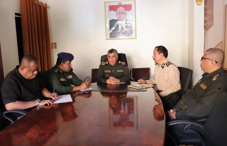 العميد المنهالي يطّلع على نشاط فرع مصلحة الأحوال المدنية ويوجّه بالعمل في مراكز جديدة بالمديريات