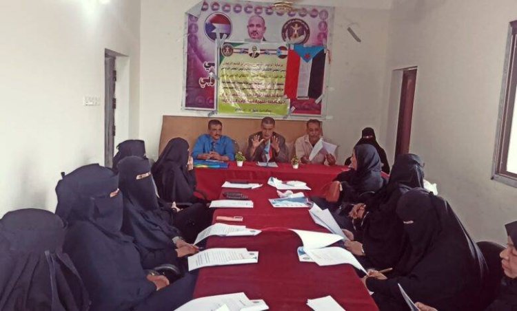 انتقالي أبين ينظم ورشة تدريبية لتنمية المهارات القيادية لرائدات المجتمع بالمحافظة