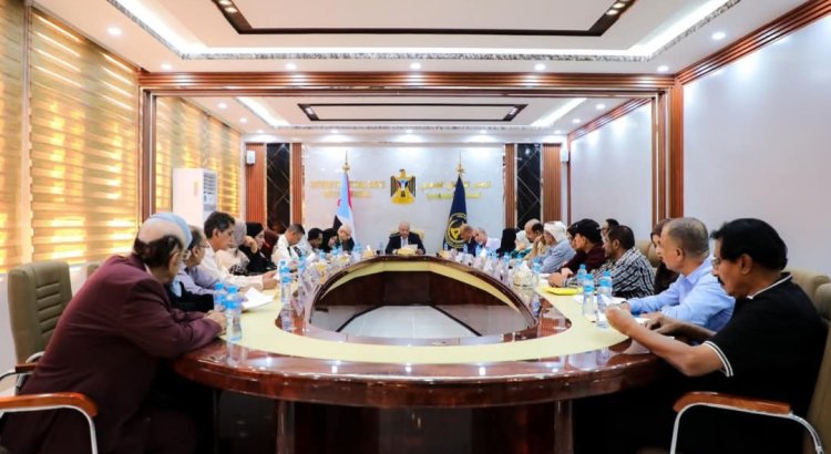 الهيئة الإدارية للجمعية الوطنية تدعو الأشقاء في السعودية والإمارات للتدخل العاجل وإنقاذ عدن من كارثة إنسانية (بيان)