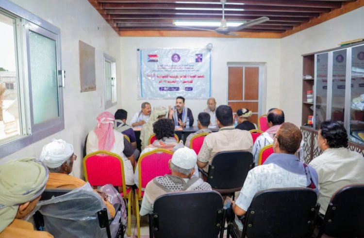 انتقالي غيل باوزير يشدد على ضرورة تحسين الأوضاع المعيشية للمواطنيين ومكافحة الفساد