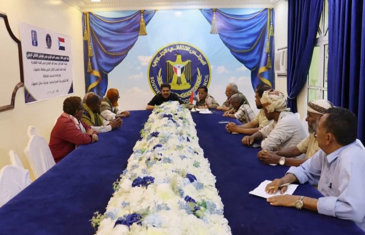 رئيس تنفيذية انتقالي حضرموت يترأس لقاء تشاوري برؤساء أقسام السياسة بمديريات الساحل
