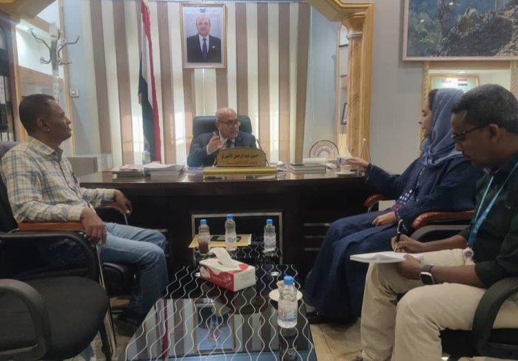 الوزير الأغبري يبحث مع مسؤول أممي البرامج المتعلقة بالعمل التنموي للعام 2025م