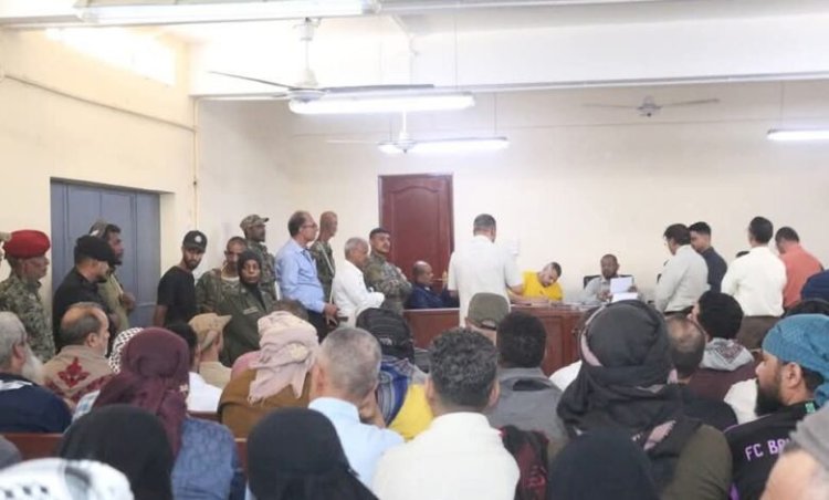 محكمة صيرة الابتدائية تعقد جلستها الثانية في قضية قتل رجل الأعمال أنجل الشعيبي وتتخذ إجراء حازم