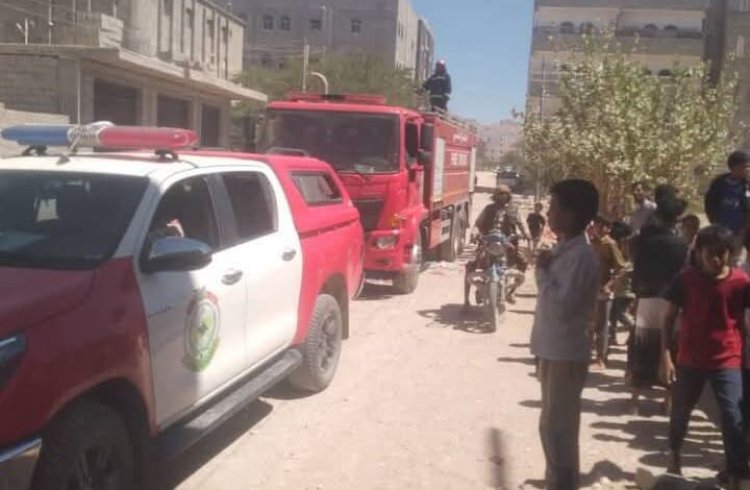 الدفاع المدني بشبوة يتمكن من إخماد حريق في شقة سكنية بمدينة عتق