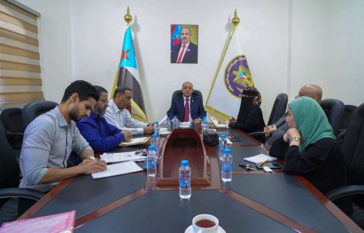 العاصمة عدن.. مركز البحوث ودعم القرار يعقد اجتماعه الدوري ويناقش المستجدات المحلية والدولية