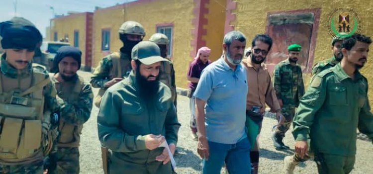 العميد الوالي يتفقد ادارة الاشغال العسكرية للحزام الأمني ويشيد بجهود الكوادر الفنية.