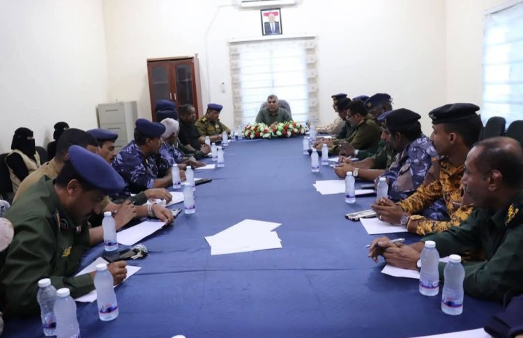 العميد المنهالي يوجّه مدراء المصالح والإدارات بتعزيز الوحدات الأمنية بقوة مشاركة في الخطة الرمضانية