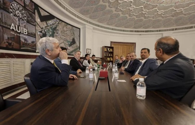 وزير التعليم العالي يبحث مع الجامعة الأمريكية في بغداد سبل تعزير التعاون الثنائي