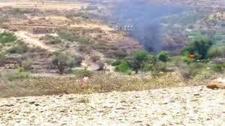 لحج.. قوات اللواء 13 صاعقة ترد على مصادر نيران مليشيات الحوثي بجبهة حبيل حنش بالمسيمير