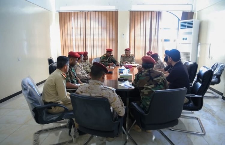 اللواء الركن "بارجاش" يترأس اجتماعًا في المكلا لمناقشة خطط المنطقة العسكرية الثانية للحفاظ على الأمن والاستقرار خلال شهر رمضان المبارك