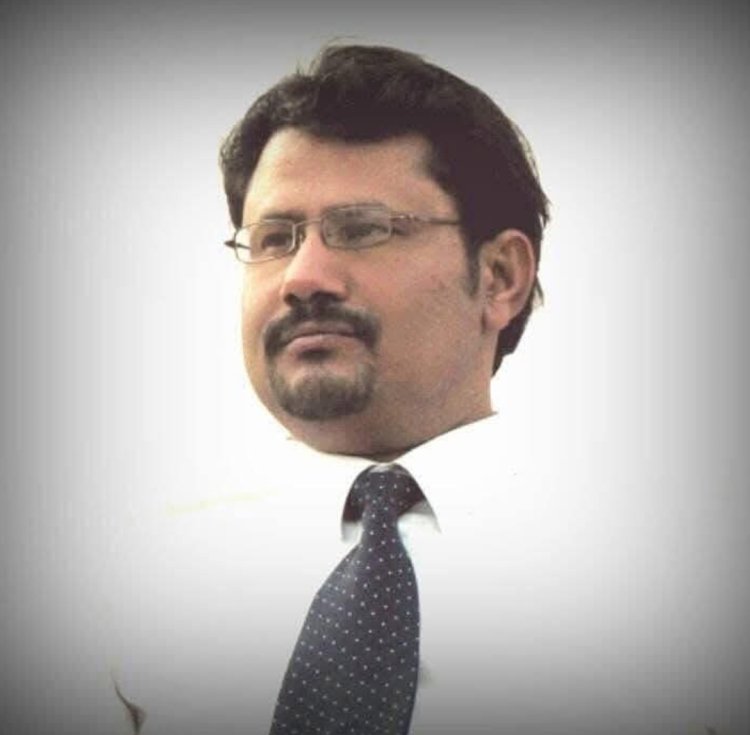 رئيس تنفيذية انتقالي حضرموت يعزي بوفاة المناضل المحامي أحمد سالم هبيص