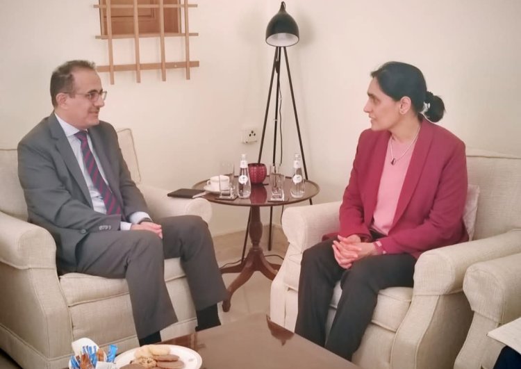 وزير الصحة يبحث مع السفيرة البريطانية دعم القطاع الصحي