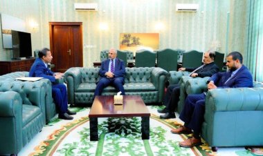 الرئيس الزُبيدي يطّلع على الأوضاع الخدمية والأمنية والعسكرية في محافظتي أبين والضالع