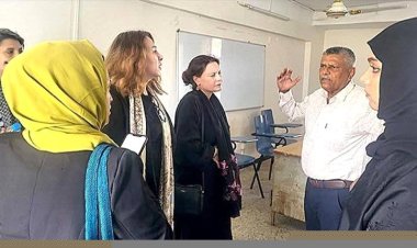 بحث مجالات التعاون المشترك بين كلية الإعلام بجامعة عدن ومنظمة المساعدات الإنسانية والصحافة الفرنسية