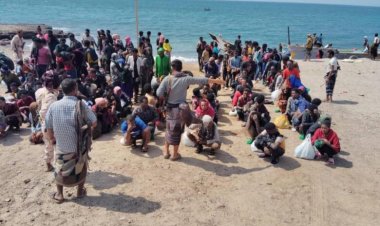 الحملة الأمنية المشتركه تضبط قارب تهريب يقل 164 شخصًا من المهاجرين غير الشرعيين في المياه الإقليمية