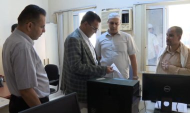 الأمين العام لمحلي حضرموت ووكلاء المحافظة يتفقدون سير العمل في المؤسسات والدوائر الحكومية خلال أول أيام الدوام بالشهر المبارك