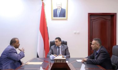 رئيس الوزراء يؤكد أن جرائم الحوثيين في البيضاء تعكس الطبيعة الإرهابية لهذه المليشيات