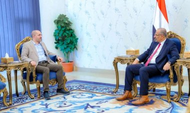 الرئيس الزُبيدي يؤكد دعمه للجهود التطويرية لمؤسسة موانئ خليج عدن